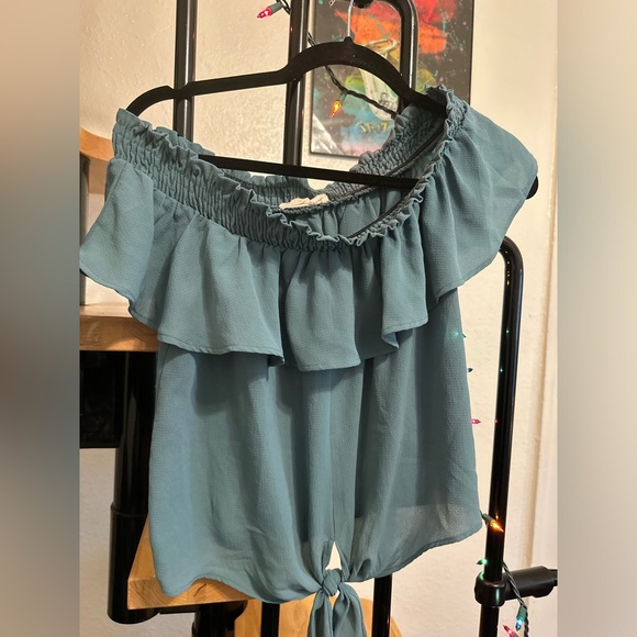 Women's Off-Shoulder Ruffle Top - Blue - Picture 2 of 3